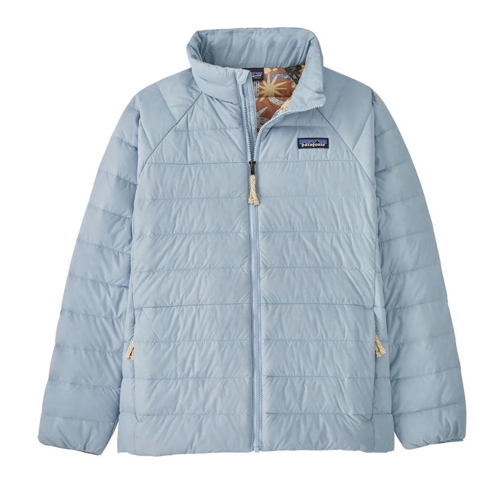 Patagonia Down Sweater Puffer Jacket sz 12
No flaws or stains. Color Steam Blue